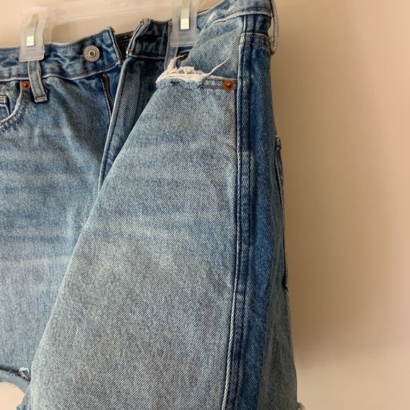 Two toned Abicrombe and Fitch mini denim skirt - Picture 3 of 4